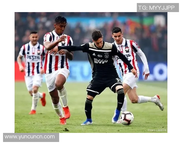 泽沃勒主场迎战海牙争夺联赛关键三分的精彩对决